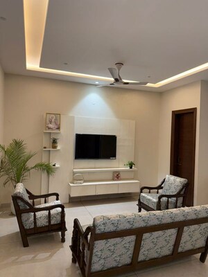 Living Room in 2 BHK Apartment at Sector 66 – for Rent