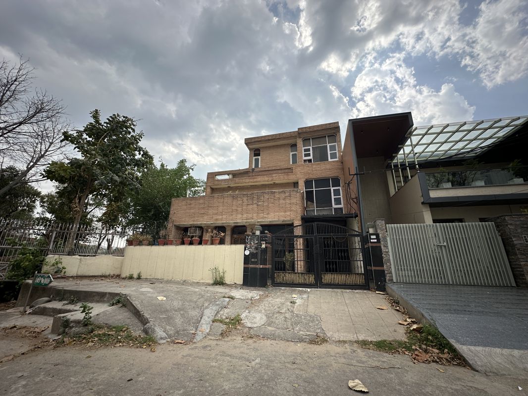 5 BHK Independent House For Sale in Sector 10