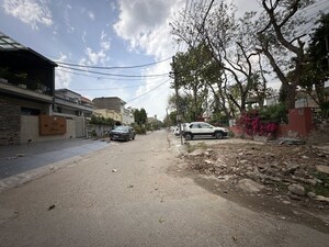 Parking in 5 BHK Independent House at Sector 10 – for Sale