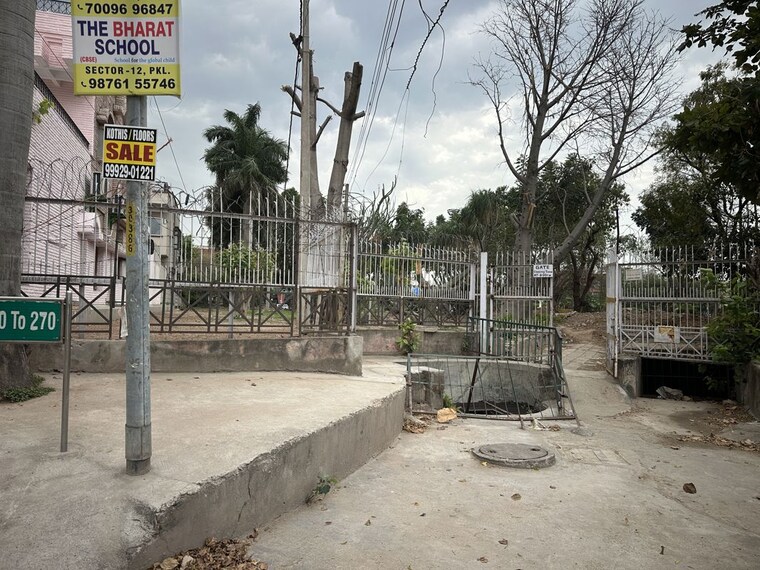 Exterior View, sector 10 5 Bedroom 250 Sq.Yd. Independent House In Sector 10 Panchkula 10137333