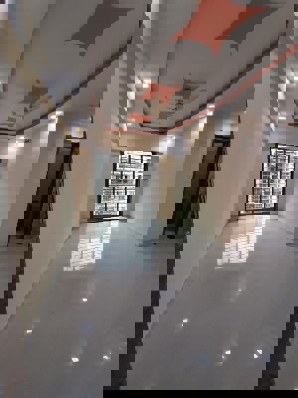 2 BHK 925 Sq.Ft. Apartment in Shree Shashwat CHS