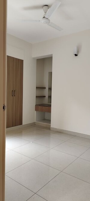 Room in 1 BHK Apartment at Indiranagar – for Rent