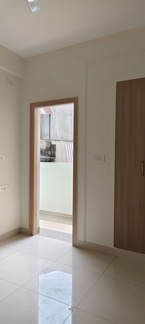 Room in 1 BHK Apartment at Indiranagar – for Rent