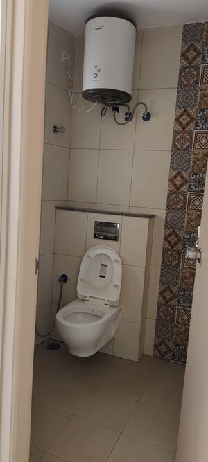 Bathroom in 1 BHK Apartment at Indiranagar – for Rent