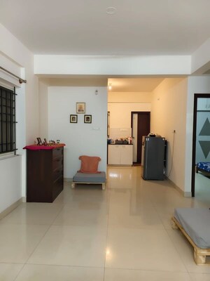 Living Room in 2 BHK Apartment at Halasuru – for Rent