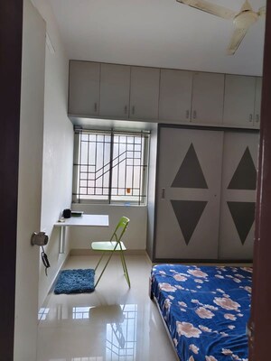 Master Bedroom in 2 BHK Apartment at Halasuru – for Rent