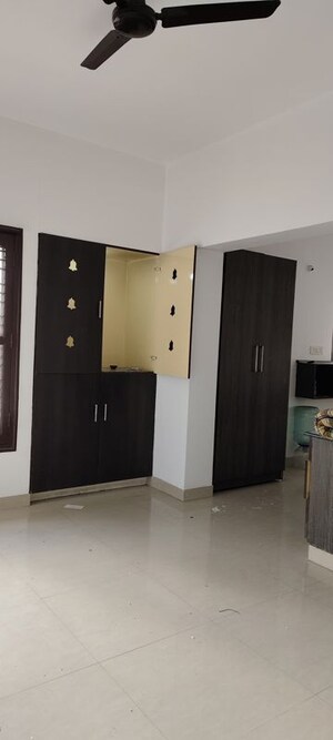 Bathroom in 1 BHK Apartment at Indiranagar – for Rent