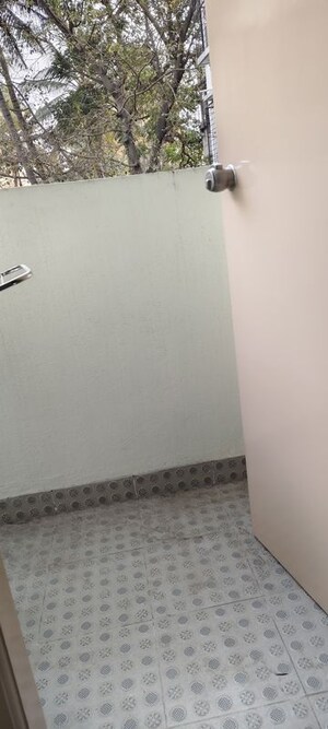 Room in 1 BHK Apartment at Indiranagar – for Rent