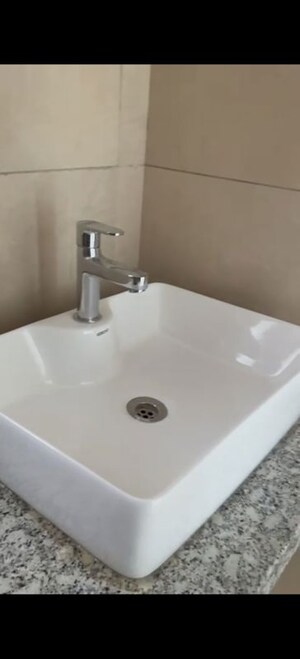 Furnished Amenities in 3 BHK Apartment at Kalpataru Immensa, Kolshet Road – for Rent