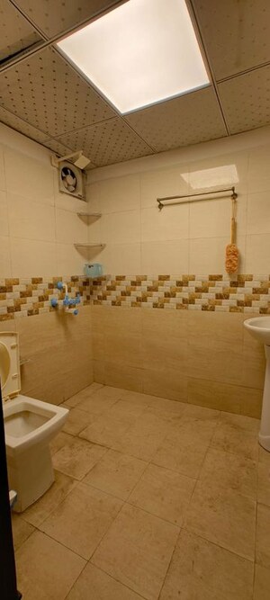 Bathroom in 2 BHK Builder Floor at Sustain White, Sector 45 – for Rent
