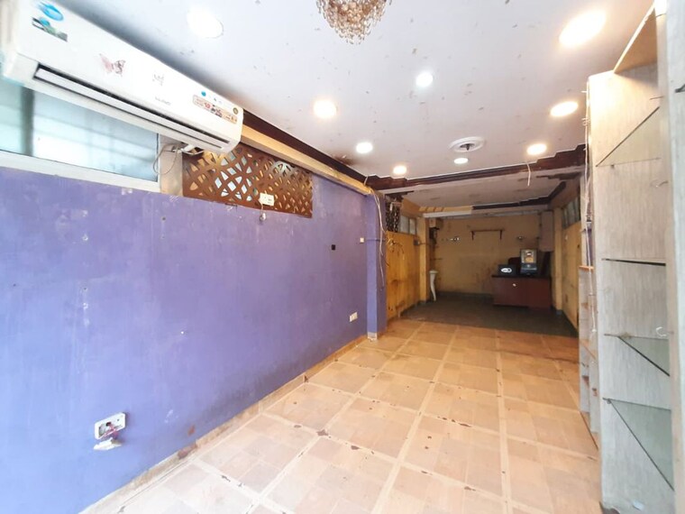 Kitchen, camac street Commercial Shop 450 Sq.Ft. In Camac Street Kolkata 10137411