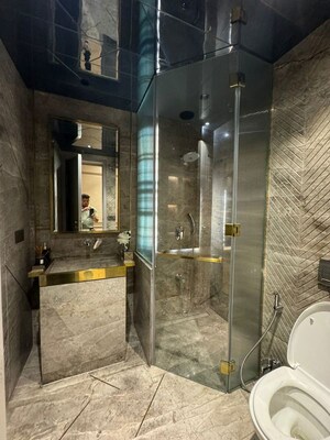 Bathroom in 4 BHK Apartment at Windsor Grande Residences, Andheri West – for Sale