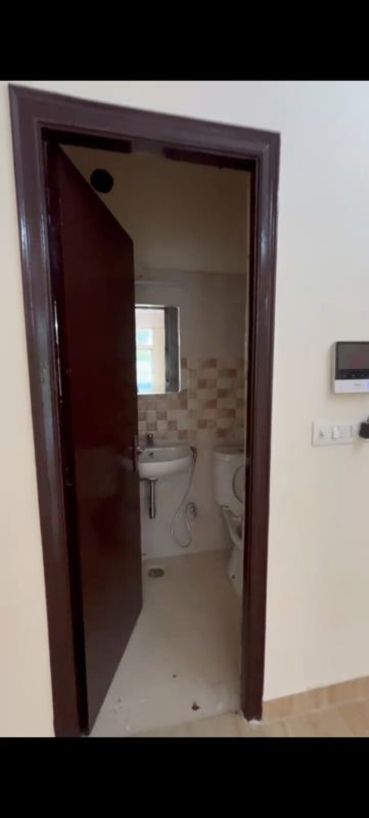 Bathroom, amrapali-ivory-heights 4 Bedroom 2500 Sq.Ft. Villa In Amrapali Dream Valley Greater Noida 10137451