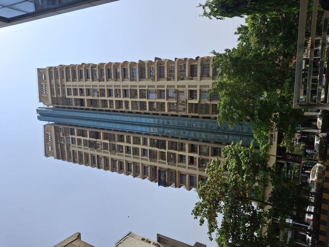 3 BHK 2400 Sq.Ft. Apartment in Gajra Bhoomi Oscar