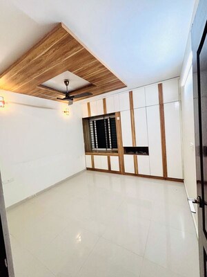 Room in 3 BHK Builder Floor at Hsr Layout – for Rent