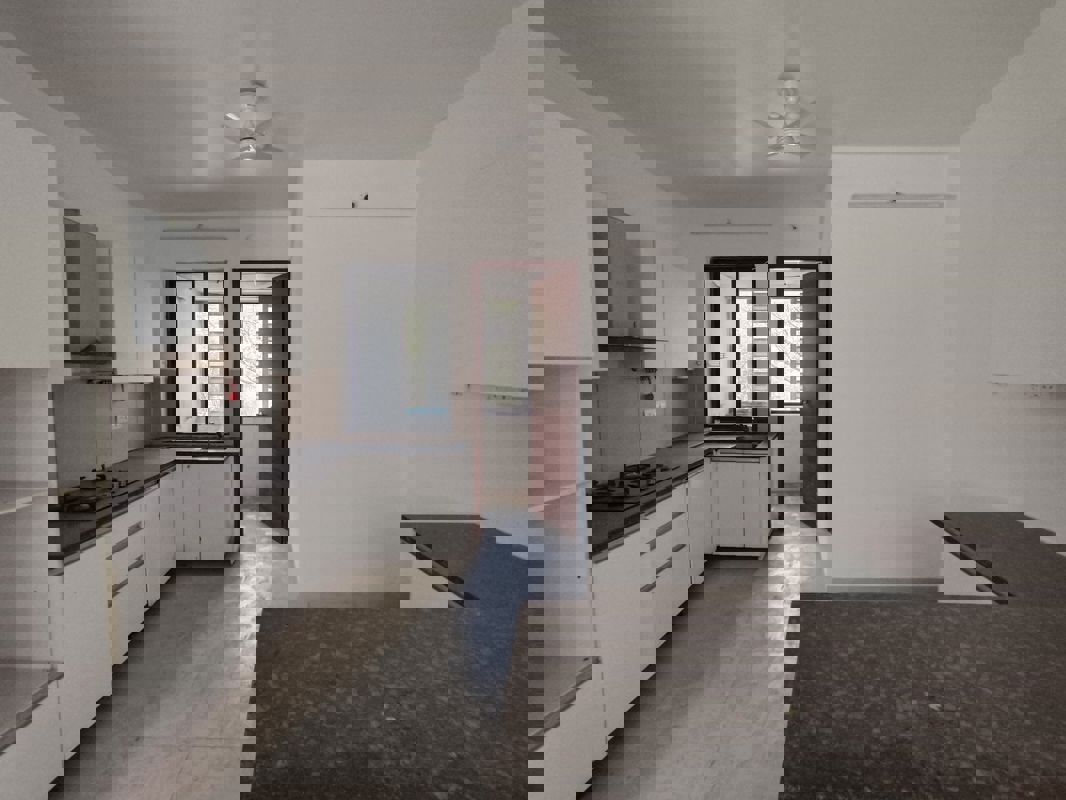 3 BHK 1800 Sq.Ft. Apartment in Marvel Isola