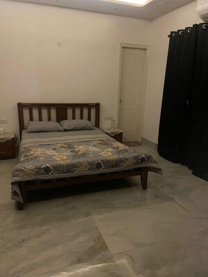 Bedroom in 3 BHK Apartment at Sector 15 – for Rent