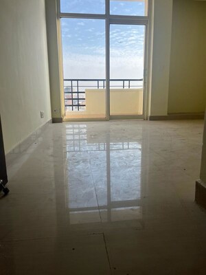 2 BHK Apartment For Rent in Lakshya Height II, Sushant Golf City