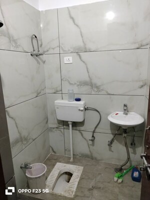 Bathroom in 2 BHK Builder Floor at Gomti Nagar – for Rent