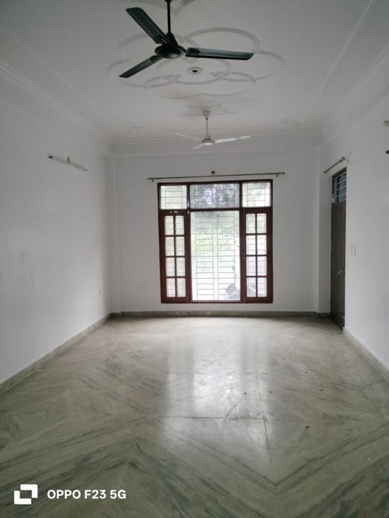Room, gomti nagar 2 Bedroom 3200 Sq.Ft. Builder Floor In Gomti Nagar Lucknow 10137526