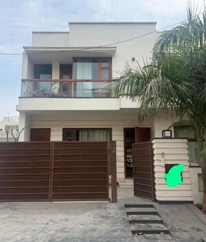 5 BHK Villa – Exterior View View at ATS Paradiso, Chi Iv Greater Noida - for Rent
