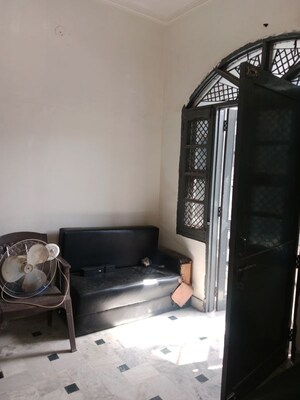 Room in 2 BHK Independent House at Huda – for Rent