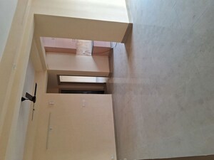 Furnished Amenities in 3.5 BHK Apartment at Aims Golf City, Sector 75 – for Rent