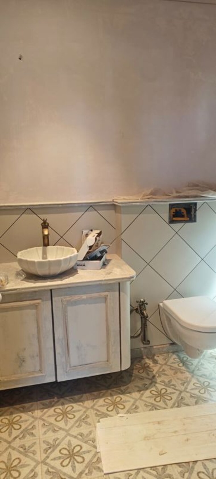 Bathroom, sheth-72-west 4 Bedroom 1850 Sq.Ft. Apartment In Andheri West Mumbai 10137559