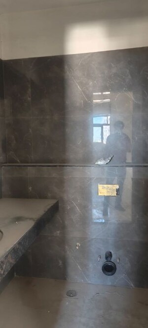 Bathroom in 4 BHK Apartment at Sheth 72 West, Andheri West – for Sale