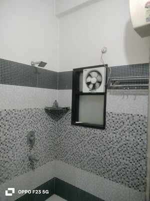 Bathroom in 2 BHK Builder Floor at Gomti Nagar – for Rent