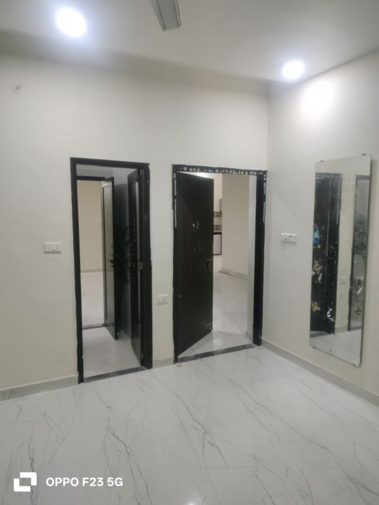 Room, gomti nagar 2 Bedroom 2200 Sq.Ft. Builder Floor In Gomti Nagar Lucknow 10137563