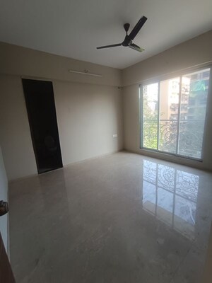 Bedroom in 3 BHK Apartment at Metro Millennium, Malad West – for Rent