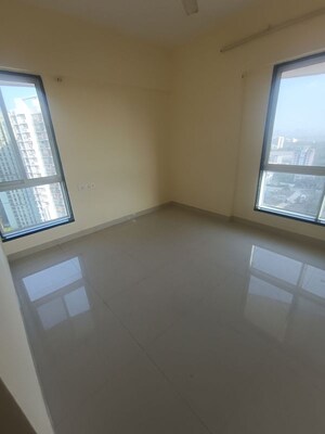 Bedroom in 2 BHK Apartment at Royal Oasis, Malad West – for Rent