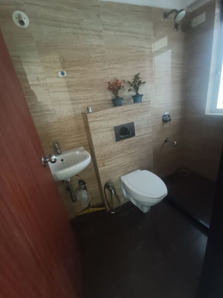 Bathroom, royal-oasis 2 Bedroom 1000 Sq.Ft. Apartment In Malad West Mumbai 10137583