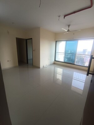 2 BHK Apartment For Rent in Royal Oasis, Malad West