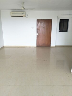 Room in 3 BHK Apartment at Bramha Majestic, Kondhwa – for Rent