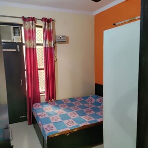 Bedroom in 2 BHK Builder Floor at Sector 38 – for Rent
