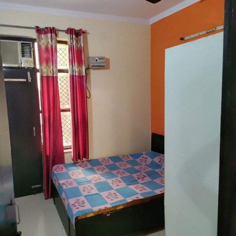 Bedroom, sector 38 2 Bedroom 900 Sq.Ft. Builder Floor In Sector 38 Gurgaon 10137587