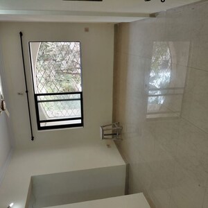 Room in 1 BHK Apartment at Satellite Garden, Goregaon East – for Sale