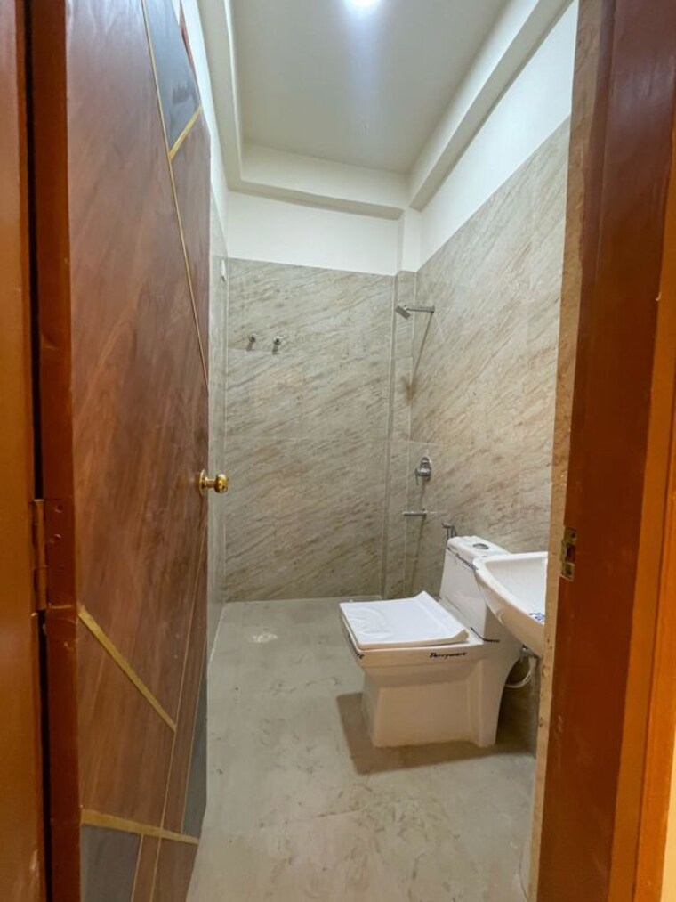 Bathroom, arsha-madhav-greens 3 Bedroom 1607 Sq.Ft. Villa In Gomti Nagar Lucknow 10137607