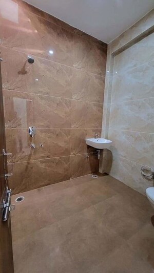 Bathroom in 3 BHK Villa at Arsha Madhav Greens, Gomti Nagar – for Sale