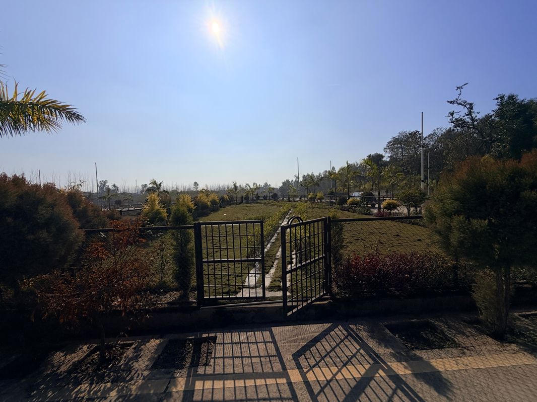 Plot For Sale in Biharigarh