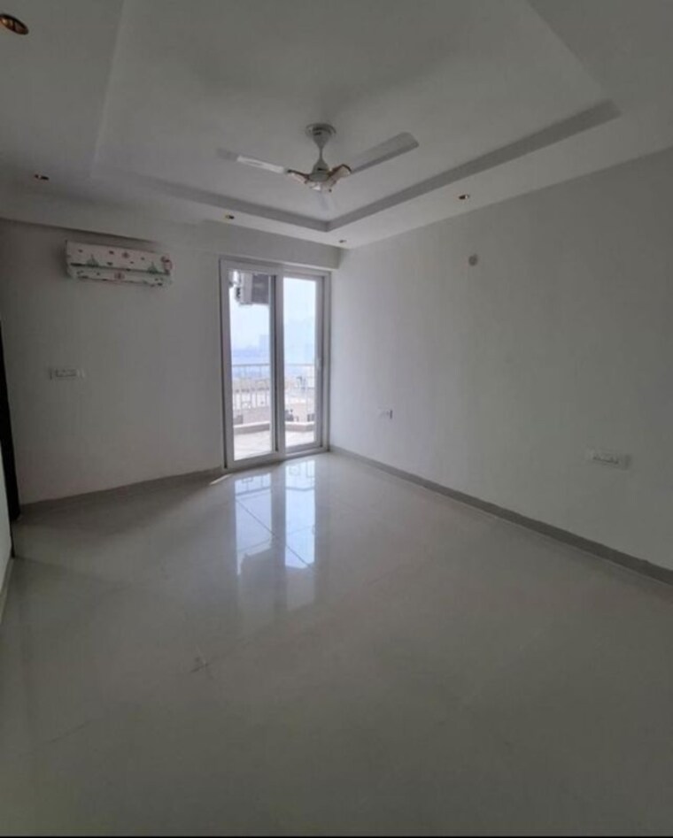 Room, hermitage-centralis 3 Bedroom 1800 Sq.Ft. Apartment In Vip Road Zirakpur 10137642