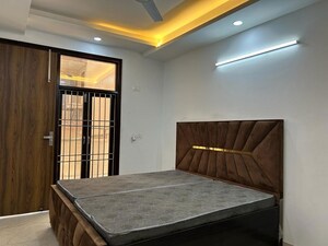 Bedroom in 2 BHK Builder Floor at Saket – for Rent