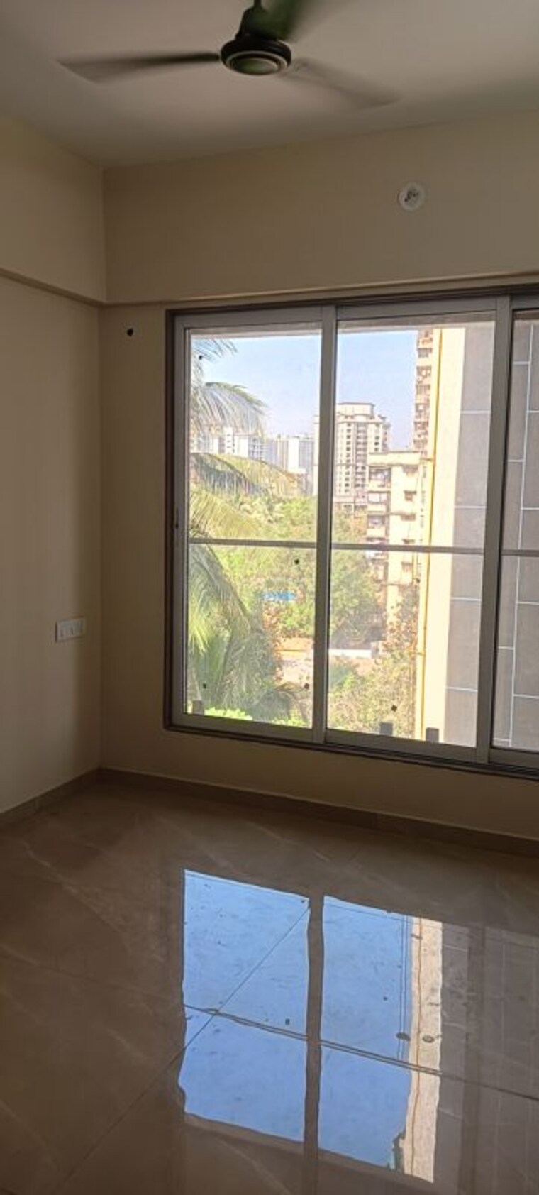 Room, metro-millennium 3 Bedroom 920 Sq.Ft. Apartment In Malad West Mumbai 10137645