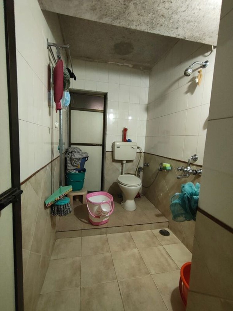 Bathroom, vijay-enclave 2 Bedroom 750 Sq.Ft. Apartment In Waghbil Thane 10137654