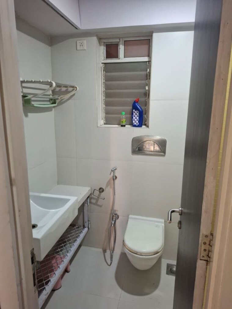 Bathroom, group-seven-rushi-heights 2 Bedroom 1150 Sq.Ft. Apartment In Goregaon East Mumbai 10137658