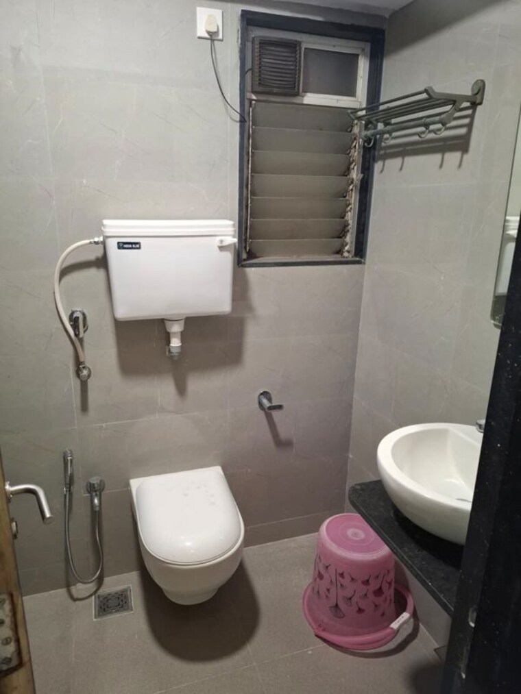 Bathroom, group-seven-rushi-heights 2 Bedroom 1150 Sq.Ft. Apartment In Goregaon East Mumbai 10137658