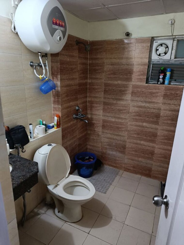 Bathroom, gomti nagar 2 Bedroom 1560 Sq.Ft. Apartment In Gomti Nagar Lucknow 10137676