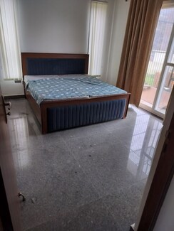 3 BHK + Pooja Room Builder Floor For Rent in Sector 33